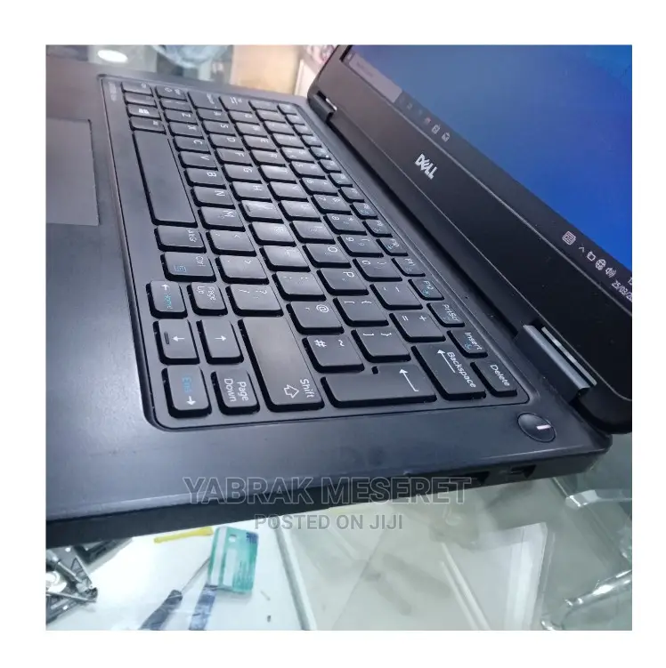 New Laptop Dell Latitude 12 E5250 4GB Intel Core I3 HDD 500GB