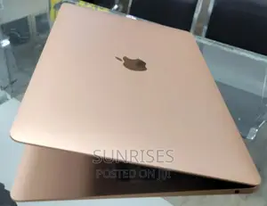 Photo - New Laptop Apple MacBook Air 2020 M1 8GB Apple M1 SSD 512GB