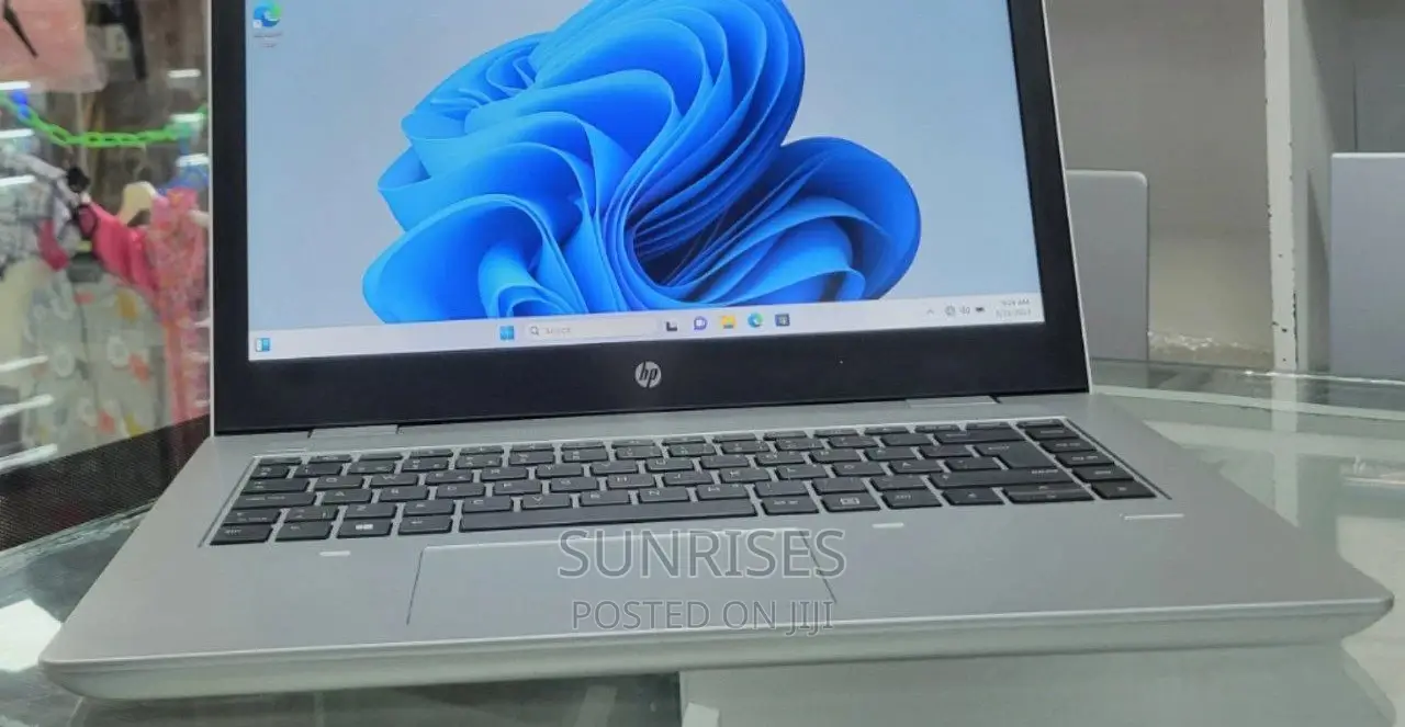 New Laptop HP ProBook 430 G5 8GB AMD Ryzen 5 SSD 256GB