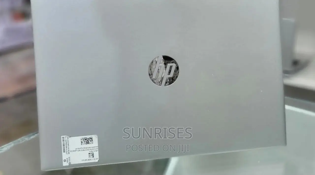 New Laptop HP ProBook 430 G5 8GB AMD Ryzen 5 SSD 256GB