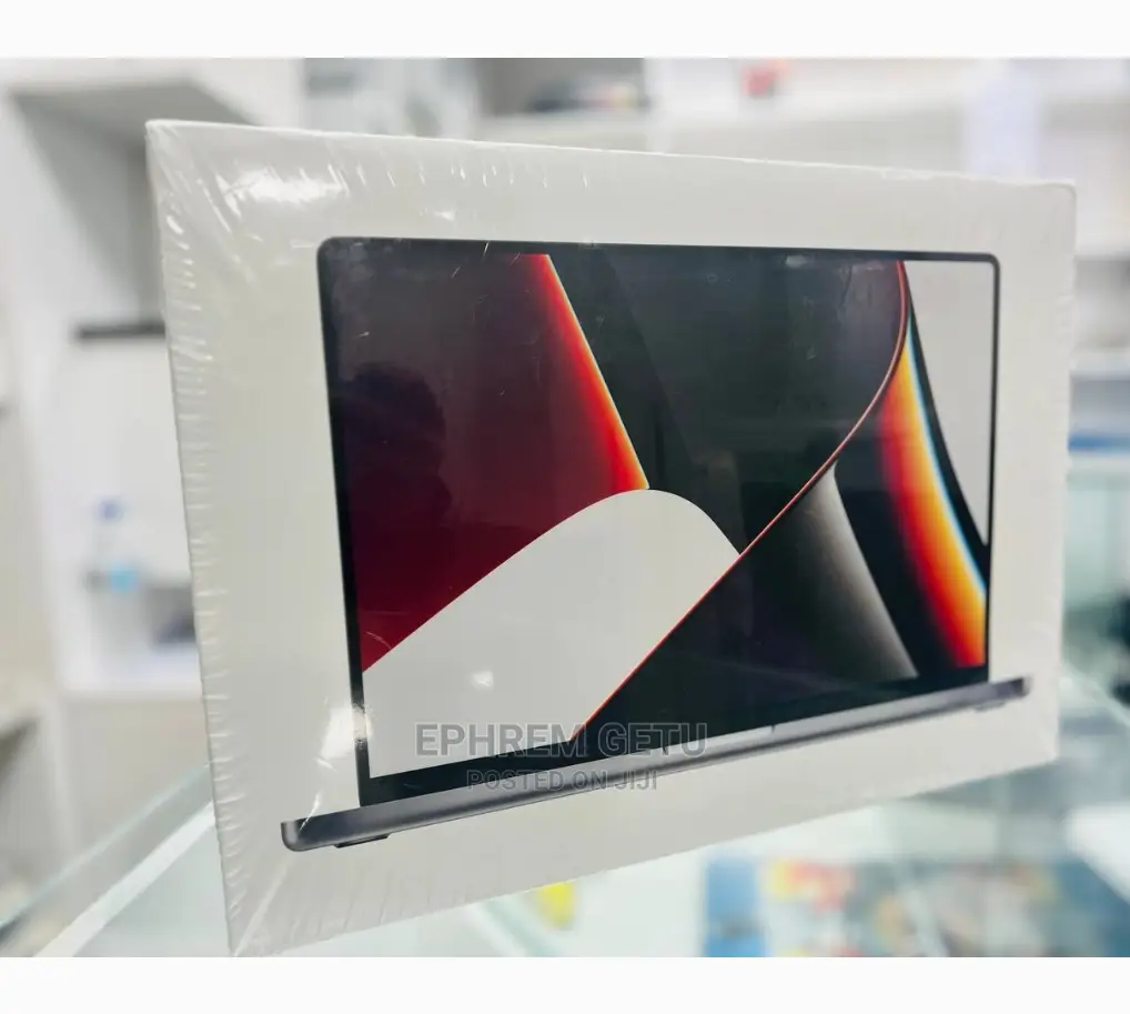 New Laptop Apple MacBook Pro M1 16GB Apple M1 Pro SSD 512GB