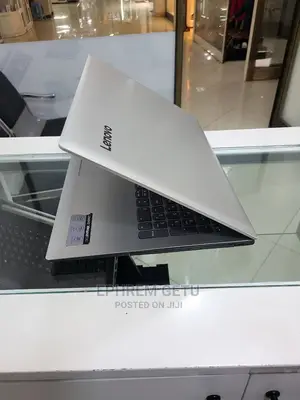 New Laptop Lenovo Ideapad 3 8GB Intel Core I5 HDD 1T