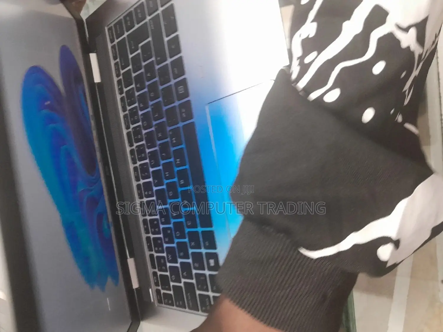 New Laptop HP ProBook 440 G5 8GB AMD Ryzen 5 SSD 256GB