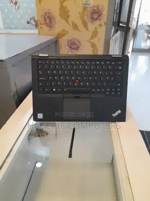 New Laptop Lenovo 8GB SSD 512GB