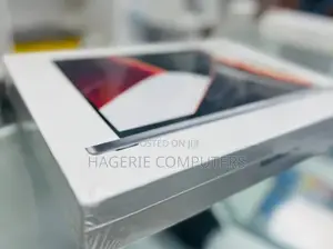 New Laptop Apple MacBook Pro M1 16GB Apple M1 Pro SSD 512GB