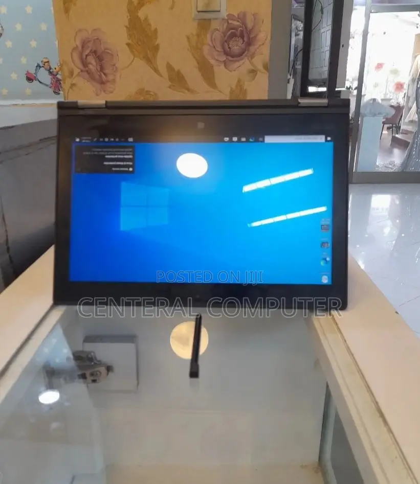 New Laptop Lenovo Yoga 260 8GB Intel Core I5 SSD 512GB