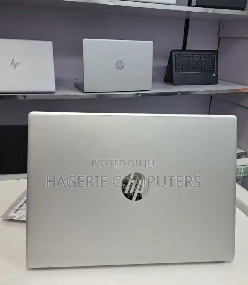 New Laptop HP Pavilion 10 16GB SSD 1T