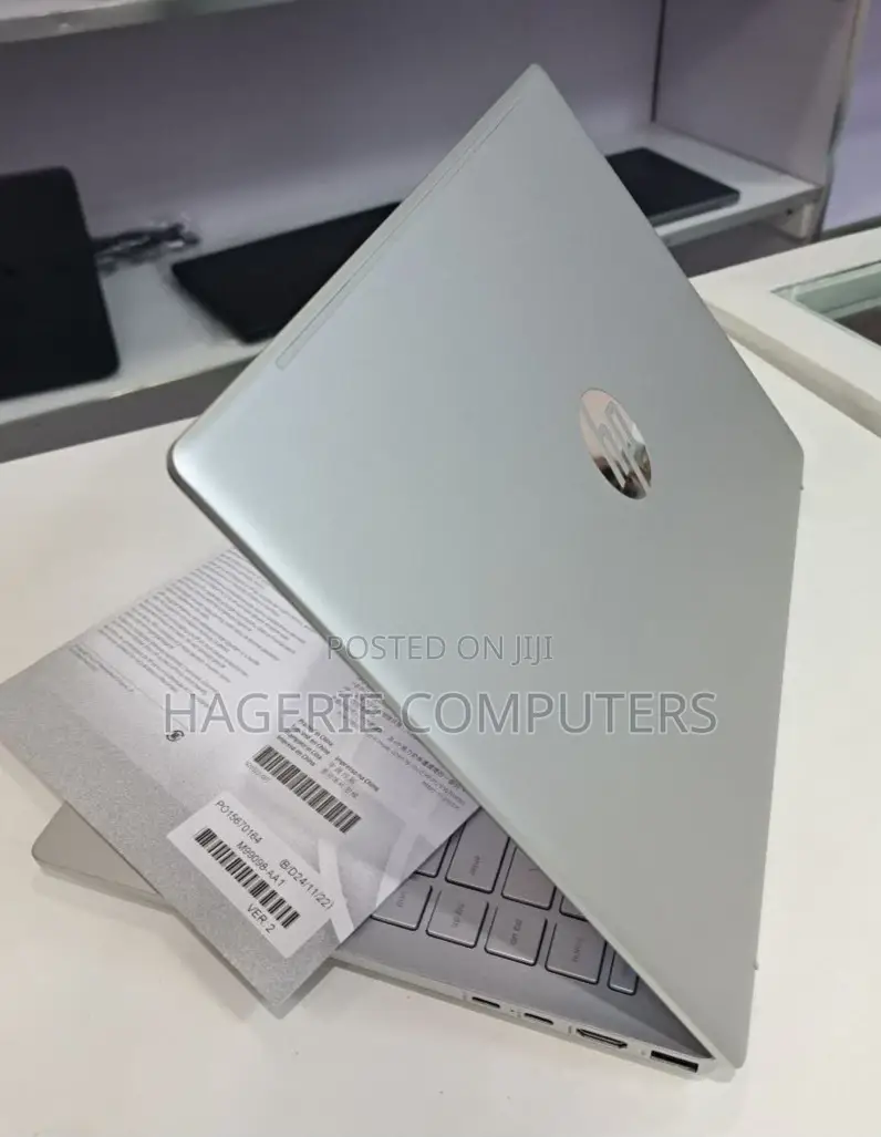New Laptop HP Pavilion 10 16GB SSD 1T