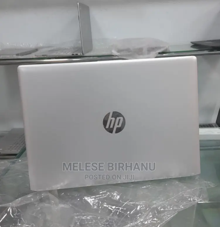 New Laptop HP 430 G5 8GB Intel Core I5 SSD 256GB