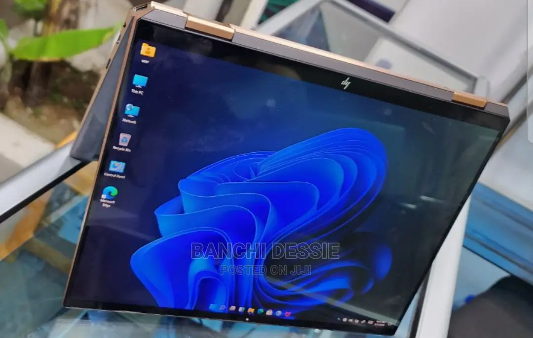 New Laptop HP Spectre 16GB Intel Core i7 SSD 1T