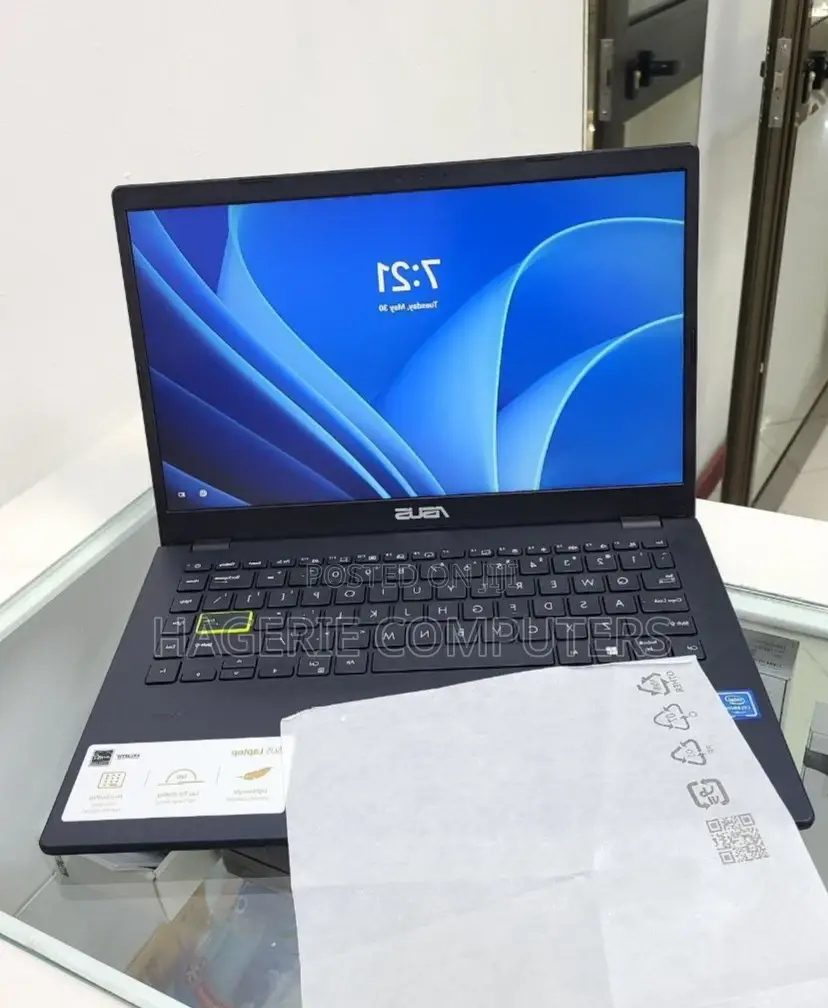 New Laptop Asus Vivobook E200HA 8GB Intel Pentium SSD 256GB