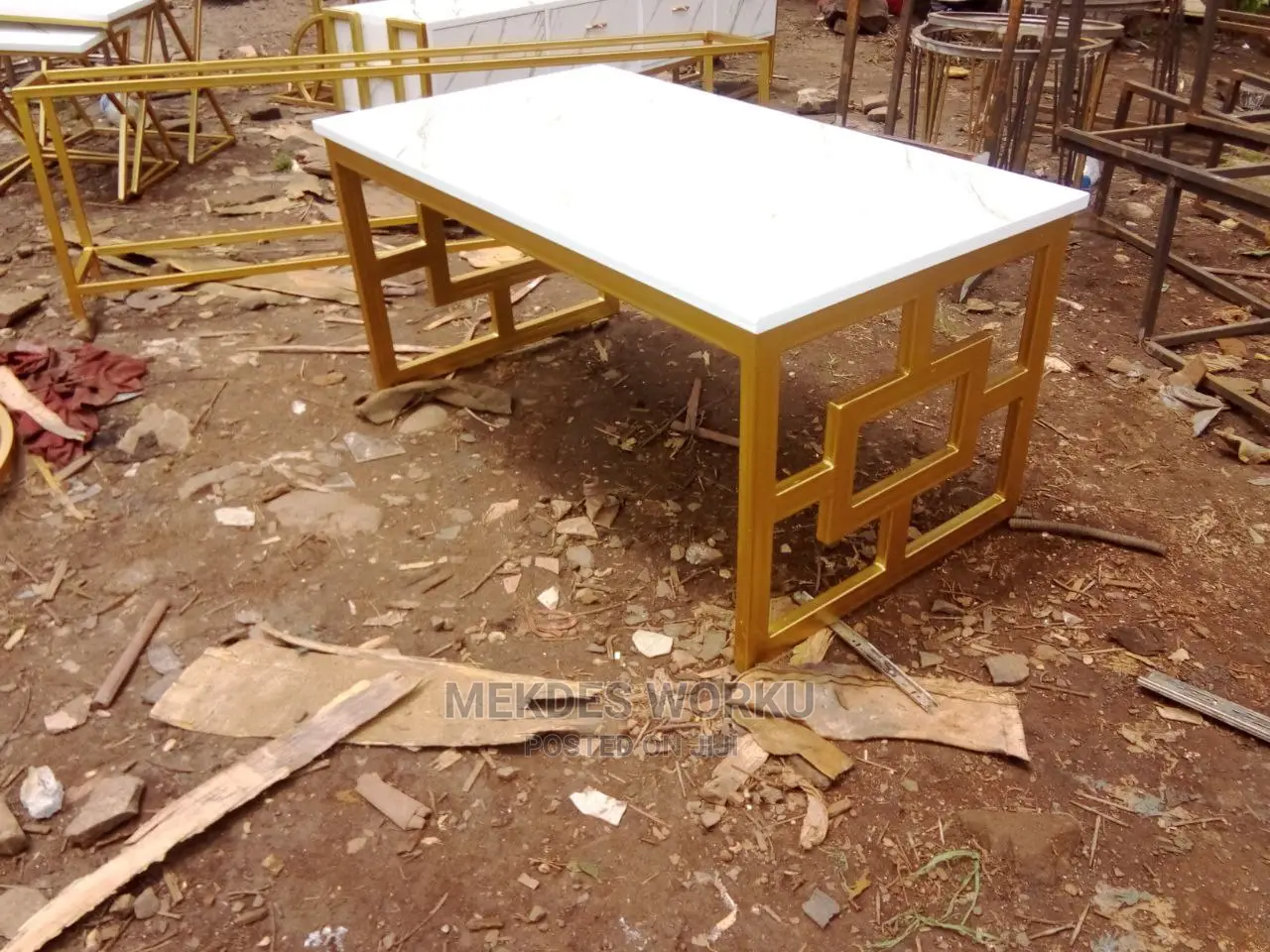 Table ( ጠረጴዛ)