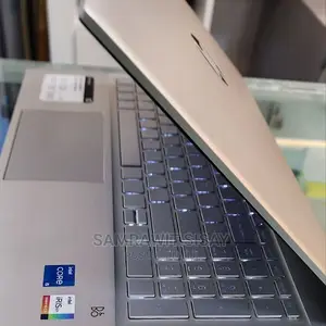 New Laptop HP Pavilion 15 12GB Intel Core I5 SSD 512GB