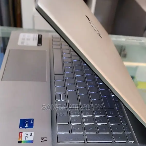 New Laptop HP Pavilion 15 12GB Intel Core I5 SSD 512GB