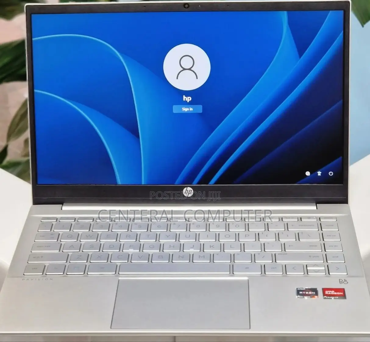 New Laptop HP Pavilion 14 8GB AMD Ryzen 5 SSD 512GB