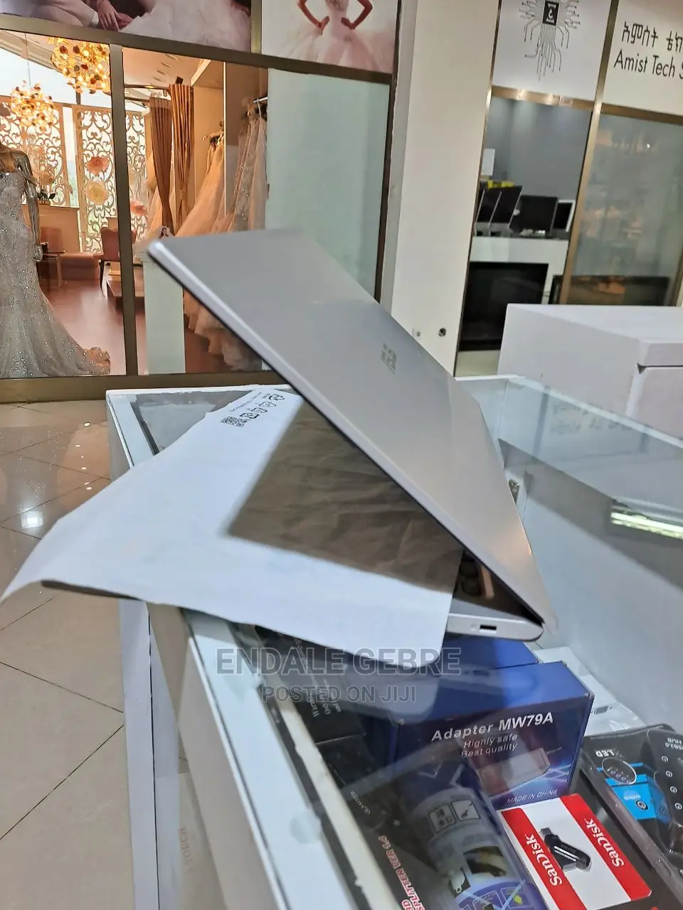 New Laptop Asus VivoBook 15 X505BA 8GB Intel Celeron SSD 128GB