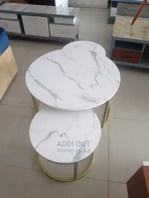 Table/ጠረጴዛ