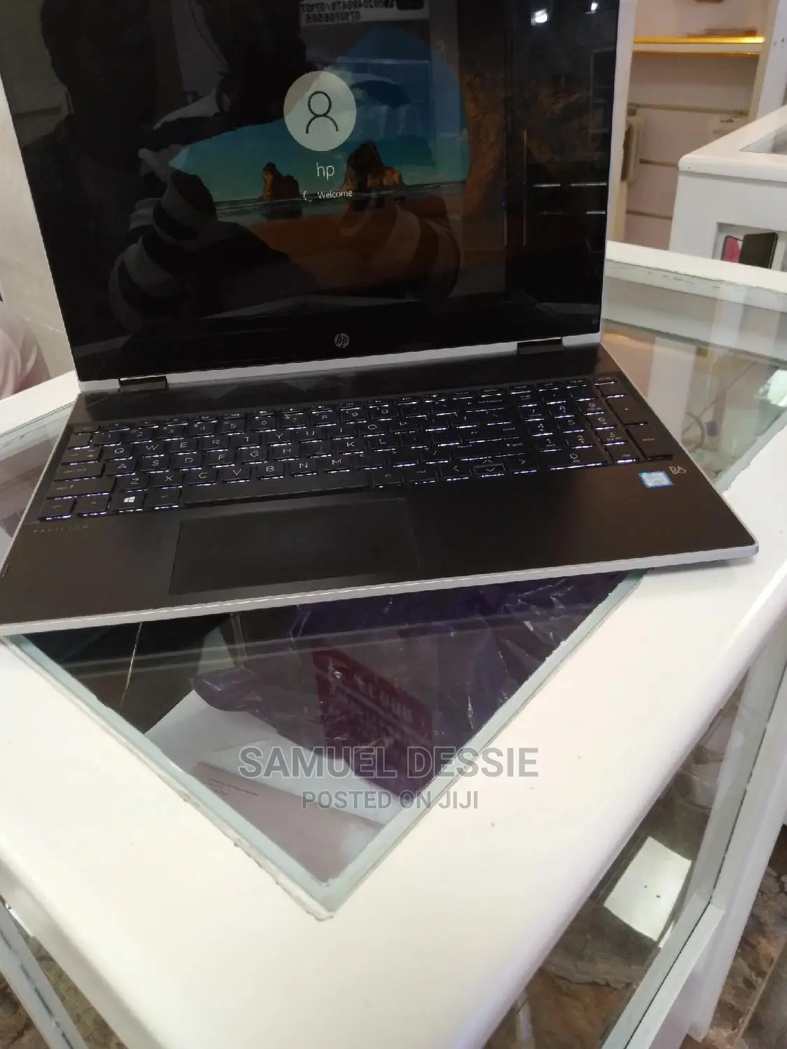 New Laptop HP Pavilion X360 8GB Intel Core I5 SSD 512GB