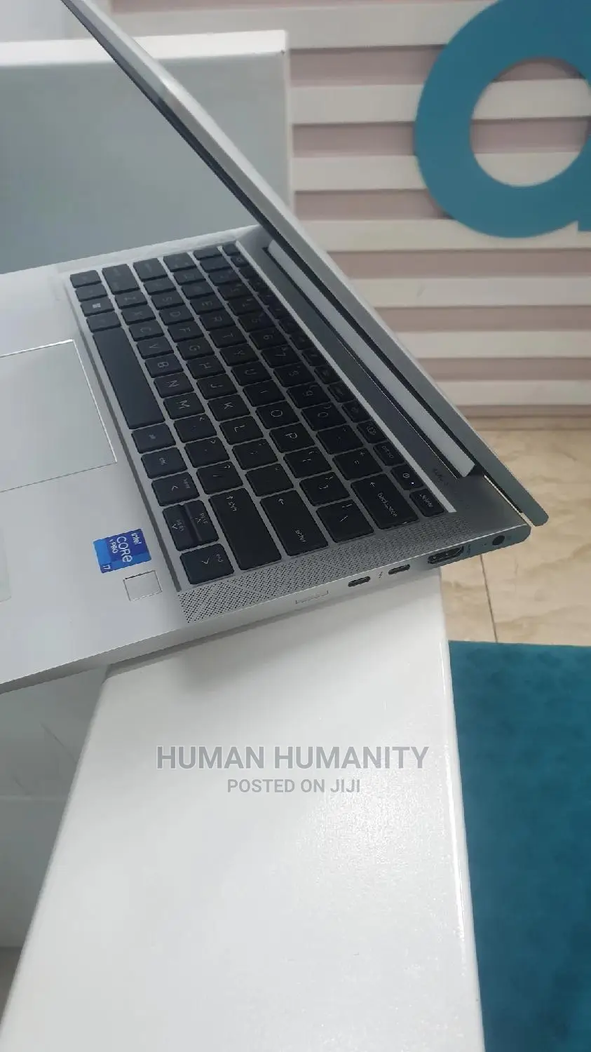 New Laptop HP EliteBook 830 G8 16GB Intel Core I7 SSD 512GB