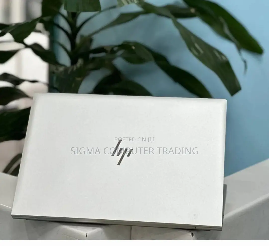 New Laptop HP EliteBook 845 G8 8GB AMD Ryzen 5 SSD 256GB