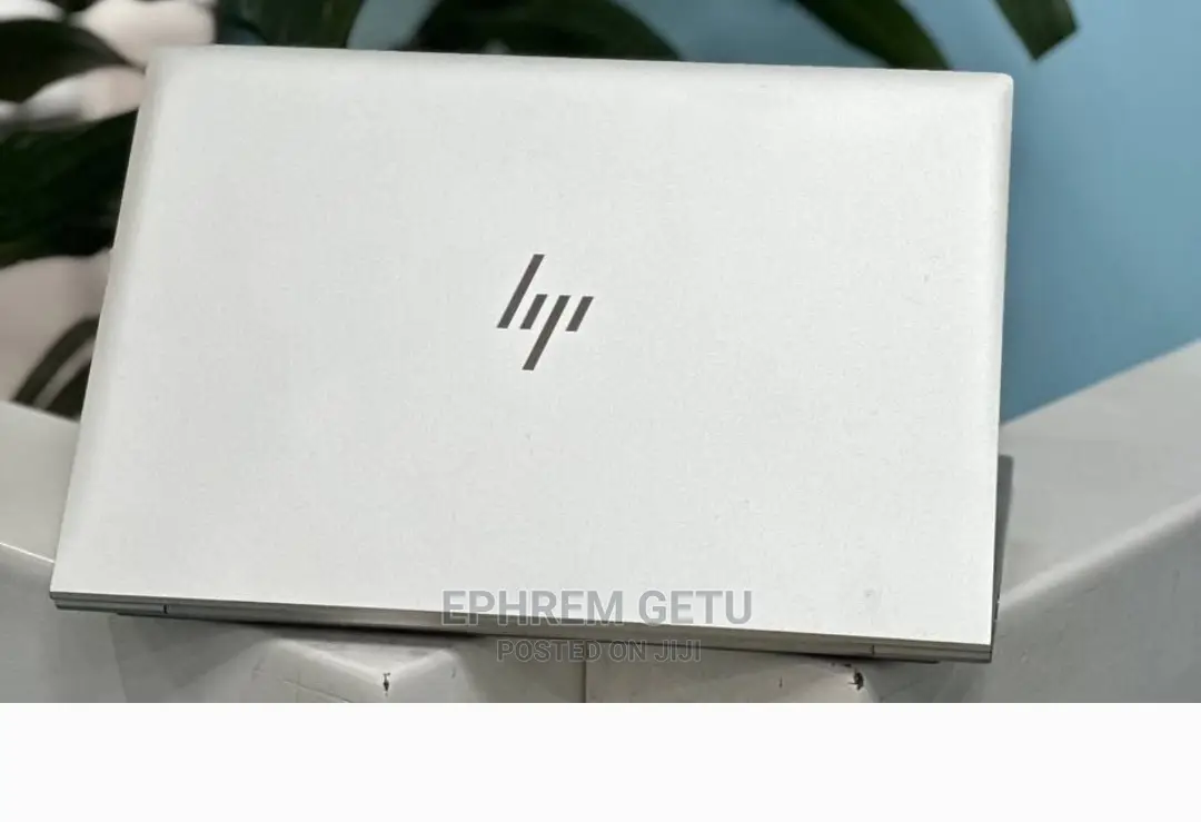 New Laptop HP EliteBook 845 G8 8GB AMD Ryzen 5 SSD 256GB