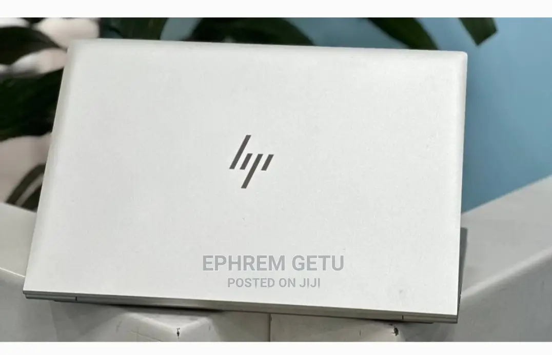 New Laptop HP EliteBook 845 G8 8GB AMD Ryzen 5 SSD 256GB