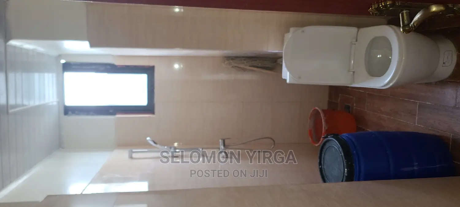 2bdrm Apartment in አድስ አበባ, Bole for rent