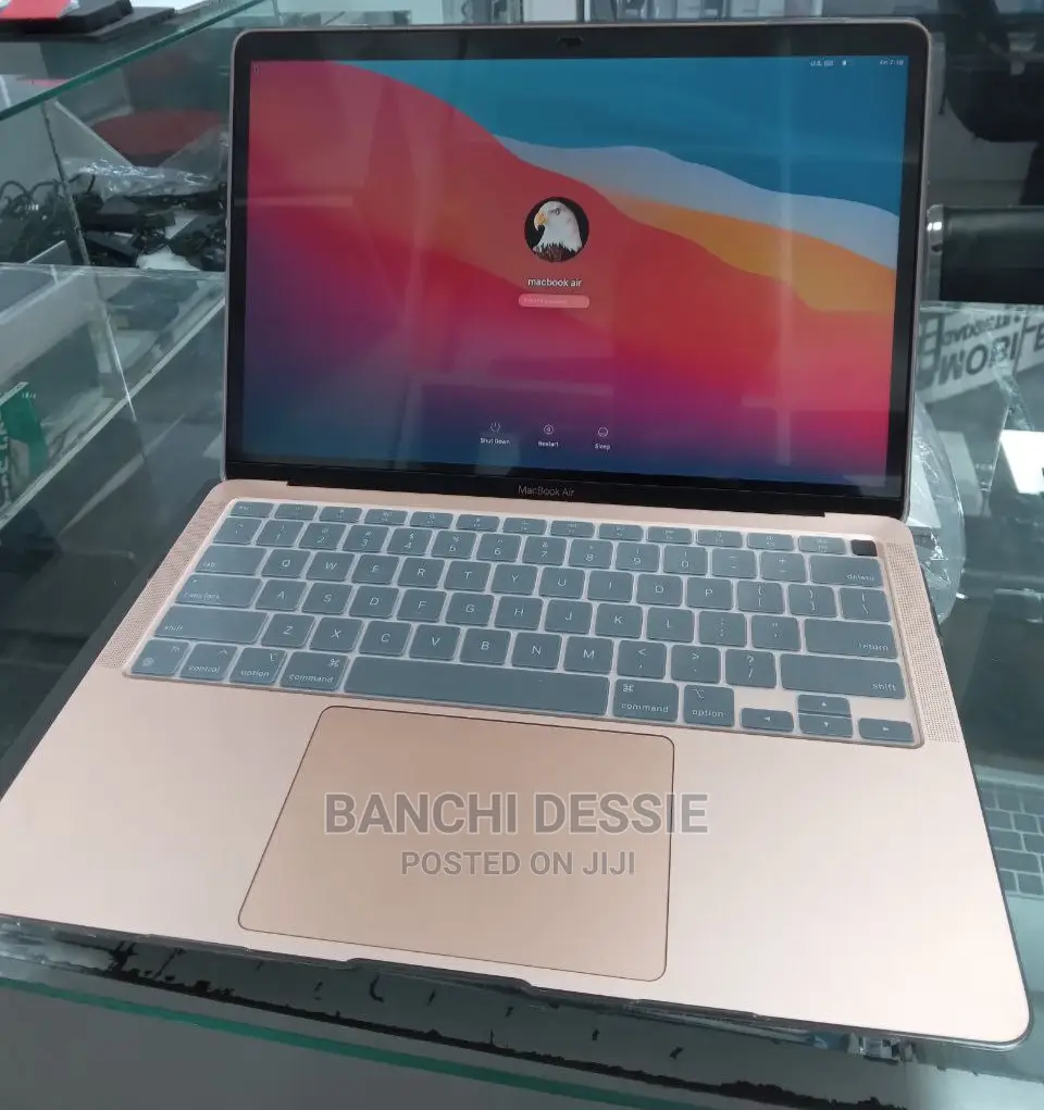 New Laptop Apple MacBook Air 8GB Apple M1 SSD 512GB