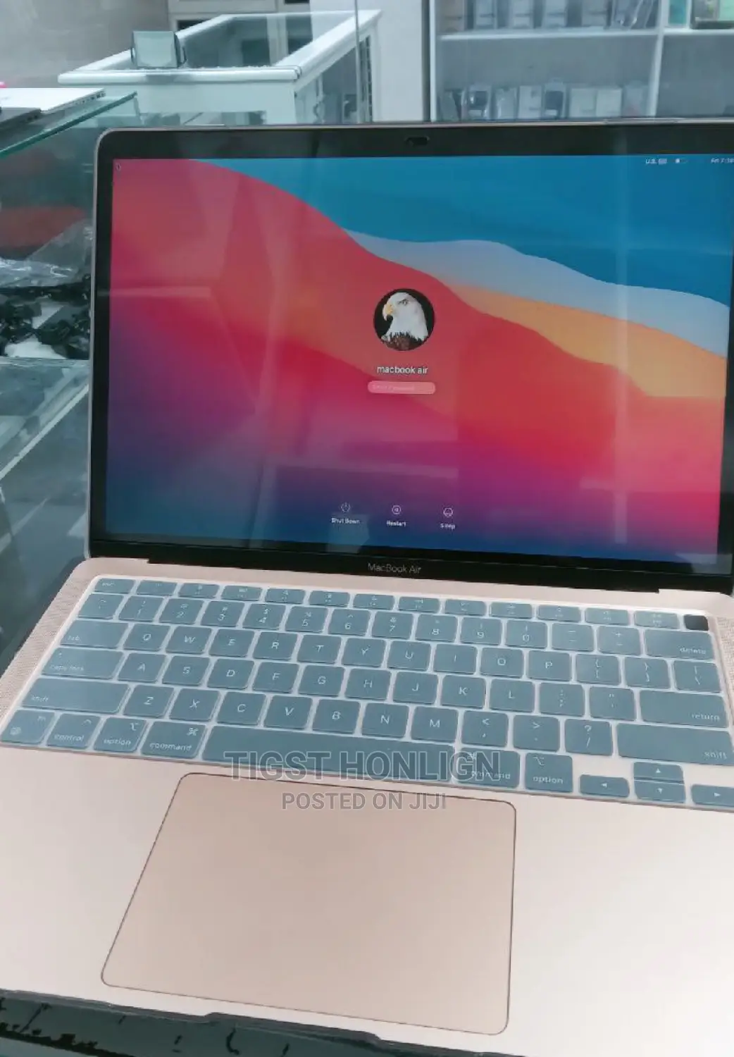 New Laptop Apple MacBook Air 2020 M1 8GB Apple M1 SSD 512GB