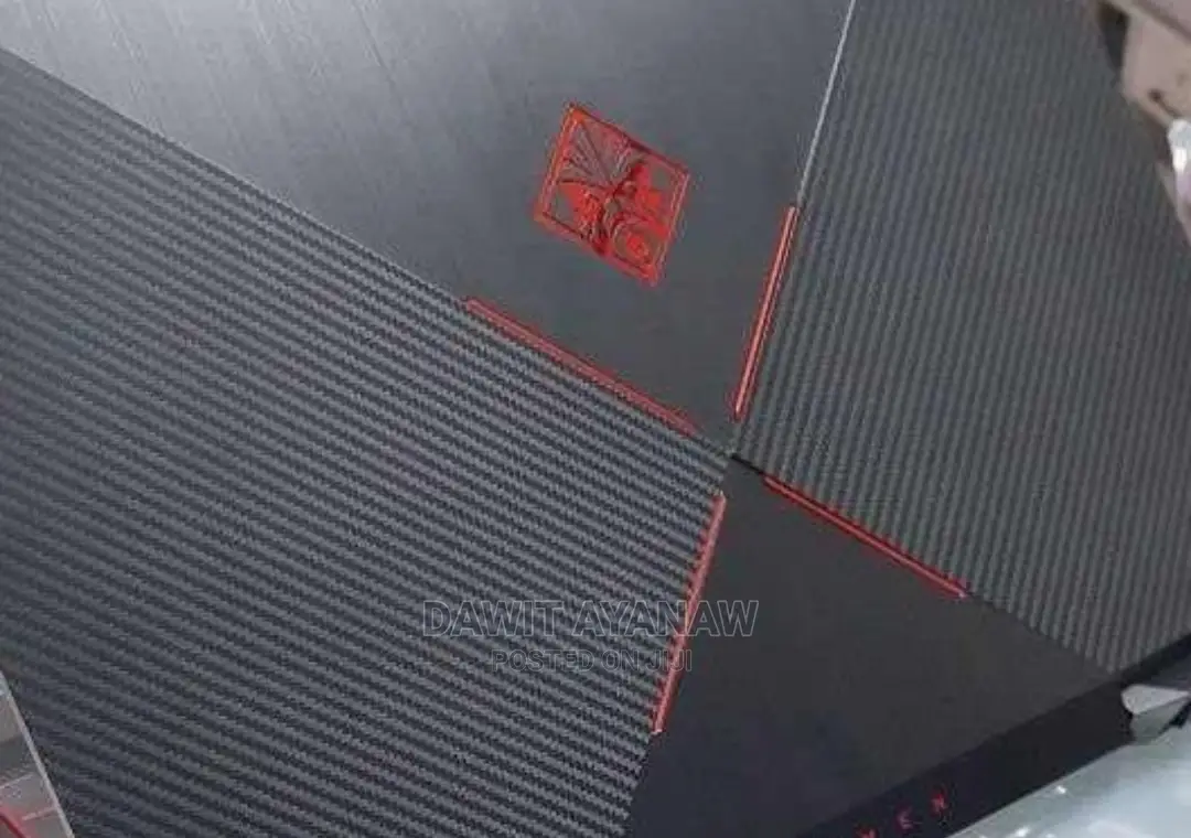 New Laptop HP Omen X 8GB Intel Core i5 SSD 1T