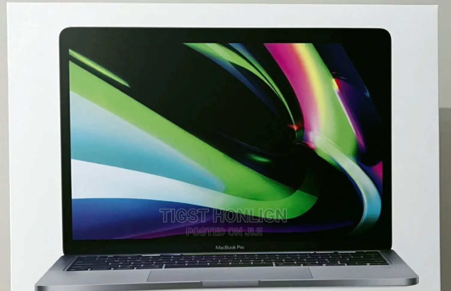 New Laptop Apple MacBook Pro 2022 M2 16GB Apple M2 SSD 512GB
