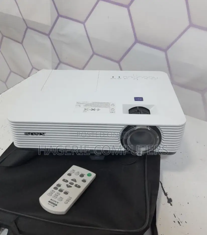Sony VPL Dx221 Best Projector