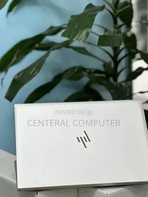 New Laptop HP EliteBook 845 G8 8GB AMD Ryzen 5 SSD 256GB