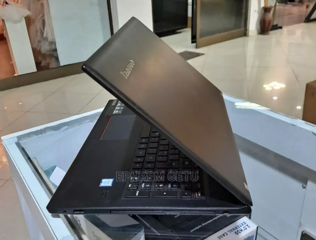 New Laptop Lenovo Ideapad 3 8GB Intel Core I7 HDD 1T