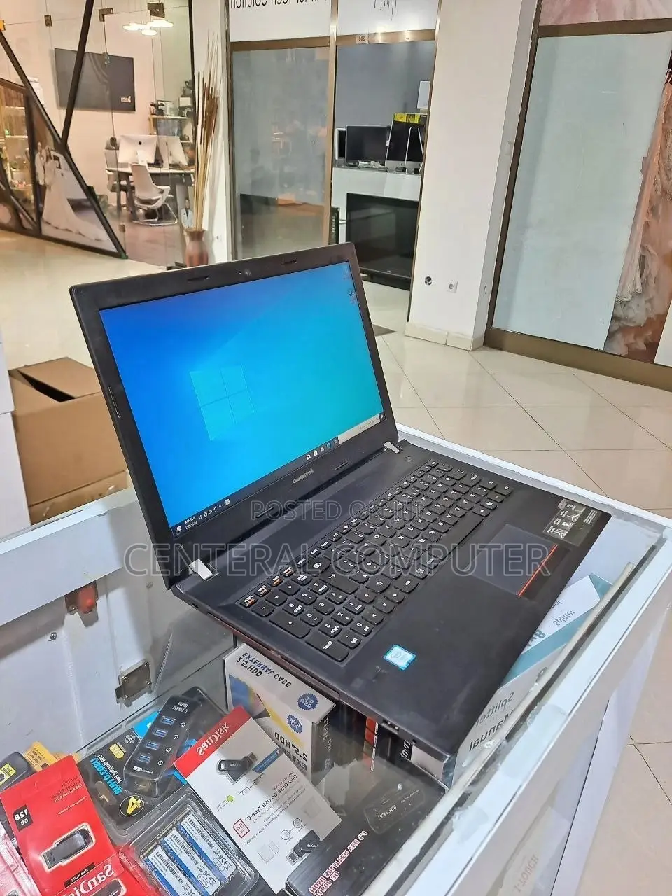 New Laptop Lenovo IdeaPad 1 8GB Intel Core I7 HDD 1T