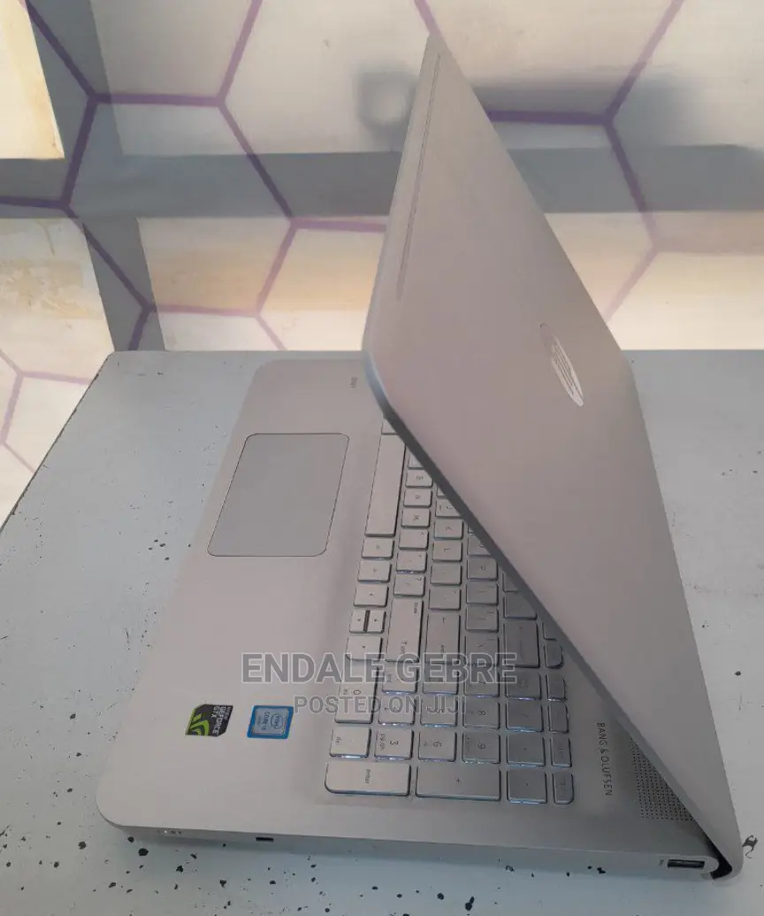 New Laptop HP Envy 15 8GB Intel Core I5 HDD+SSD 1T
