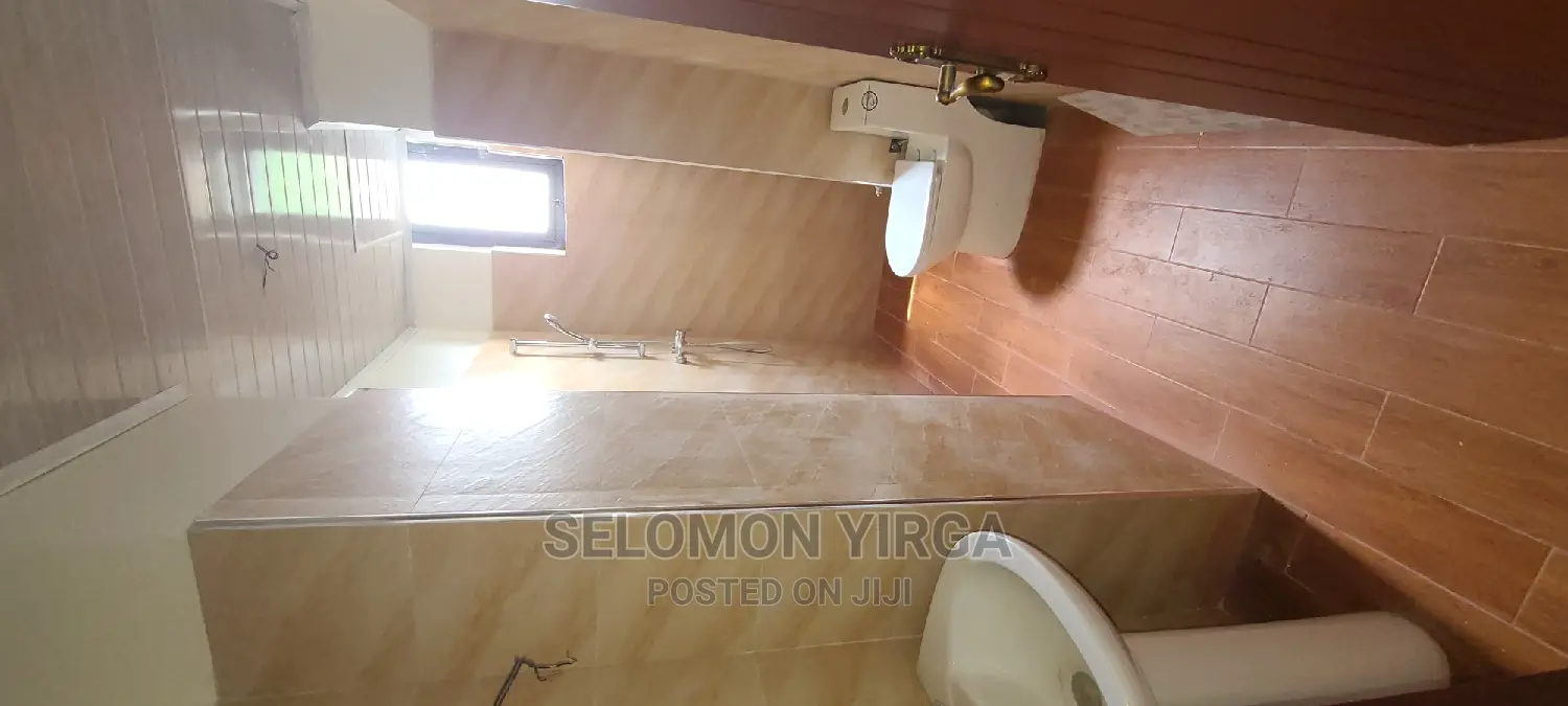 3bdrm Apartment in አድስ አበባ, Bole for sale