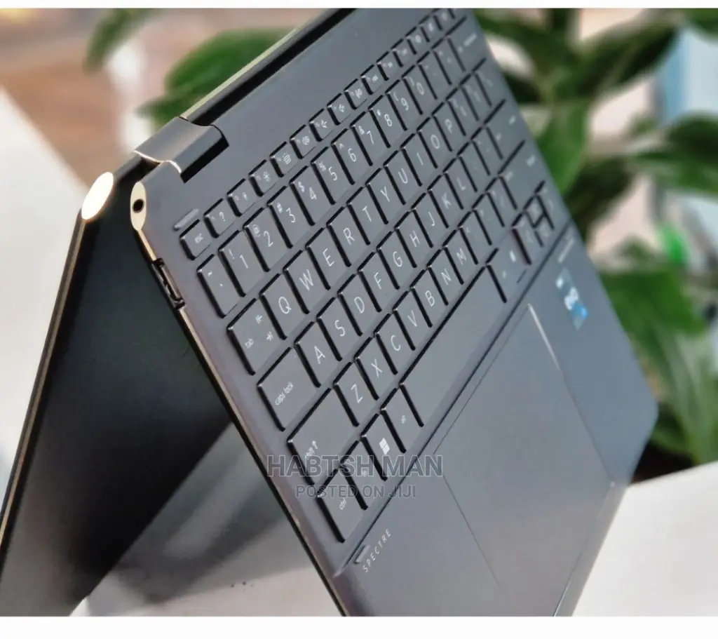 New Laptop HP Spectre 16GB Intel Core I7 SSD 1T