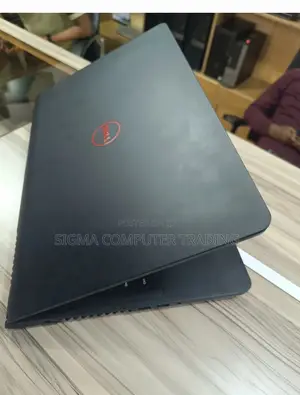 New Laptop Dell Inspiron 15 16GB Intel Core i7 SSD 512GB