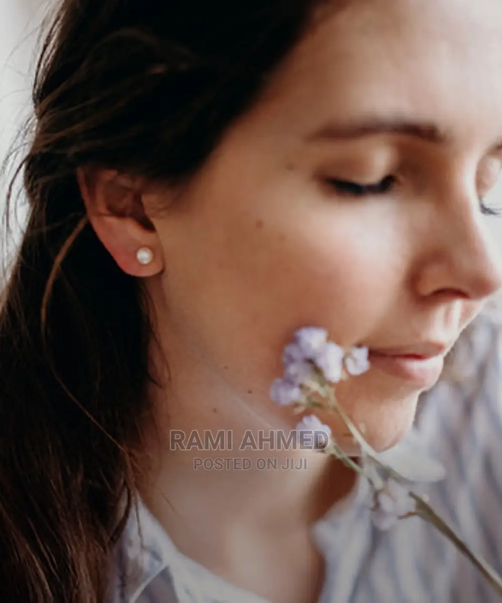 Pearl Earrings (1 Set)