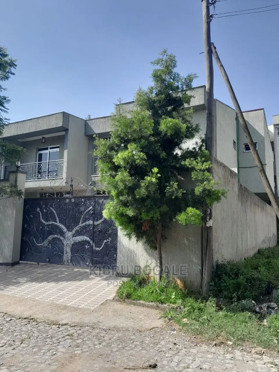 6bdrm House in Ayat, Bole for sale