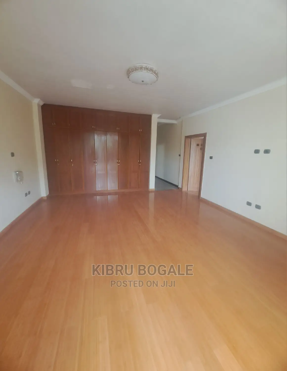 6bdrm House in Ayat, Bole for sale