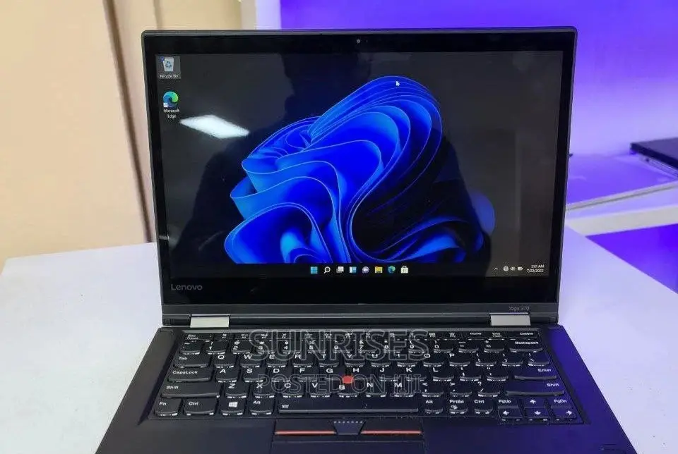 New Laptop Lenovo ThinkPad Yoga 370 8GB Intel Core I5 SSD 512GB