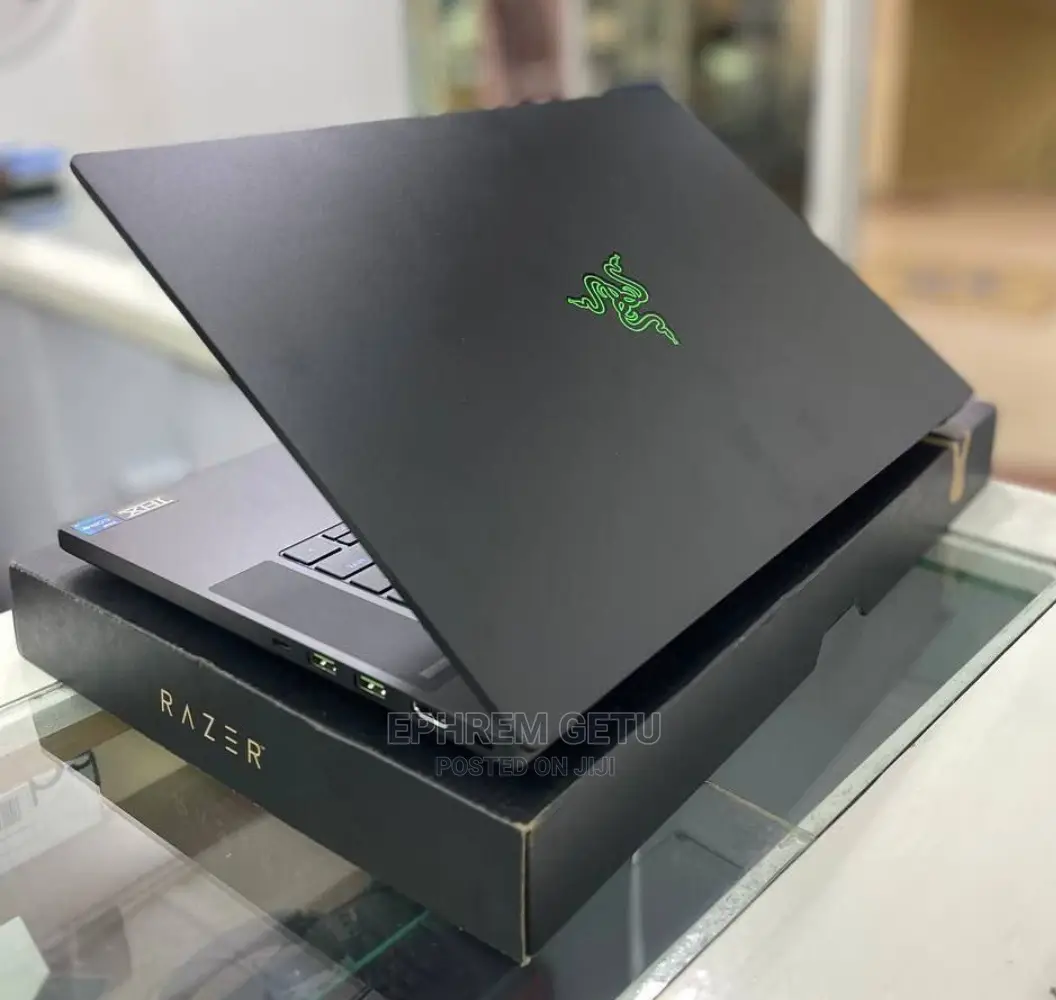 New Laptop Razer Blade 16GB Intel Core I7 SSD 1T
