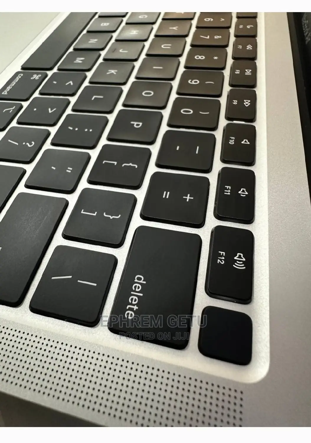 New Laptop Apple MacBook Air 2020 M1 8GB Apple M1 SSD 512GB