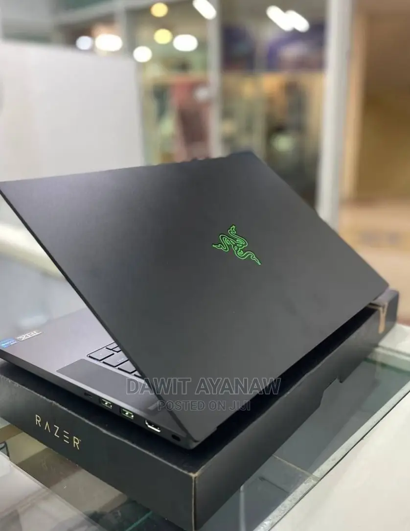 New Laptop Razer Blade 16GB Intel Core I7 SSD 1T