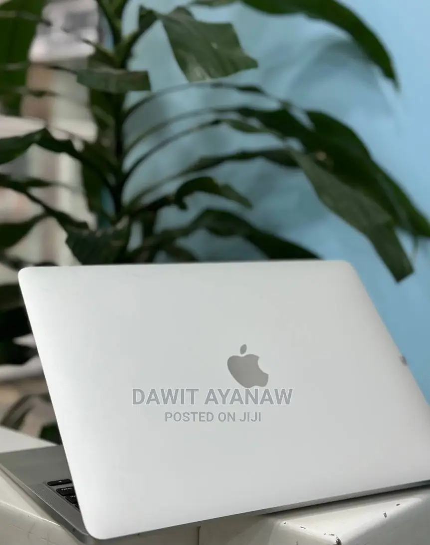 New Laptop Apple MacBook Air 2020 M1 8GB Apple M1 SSD 512GB