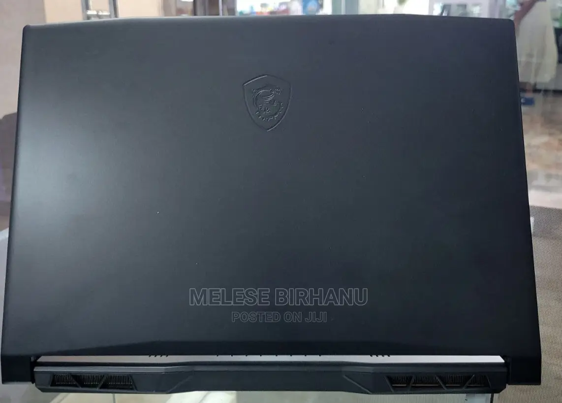 New Laptop MSI Katana GF76 16GB Intel Core I7 SSD 1T