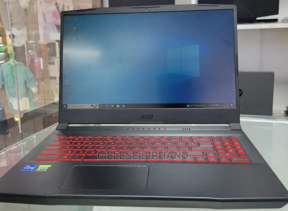 New Laptop MSI Katana GF76 16GB Intel Core I7 SSD 1T