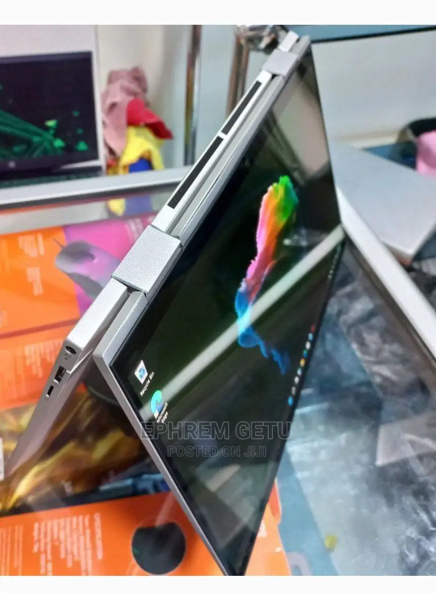 New Laptop HP Envy X360 8GB Intel Core I7 SSD 512GB